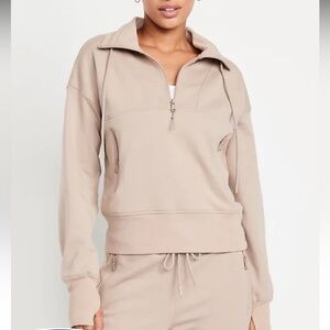Old Navy Dynamic Fleece Half-Zip Sweatshirt